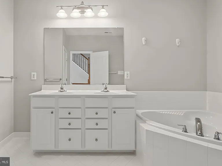 643 Pullman Pl — Photo 24