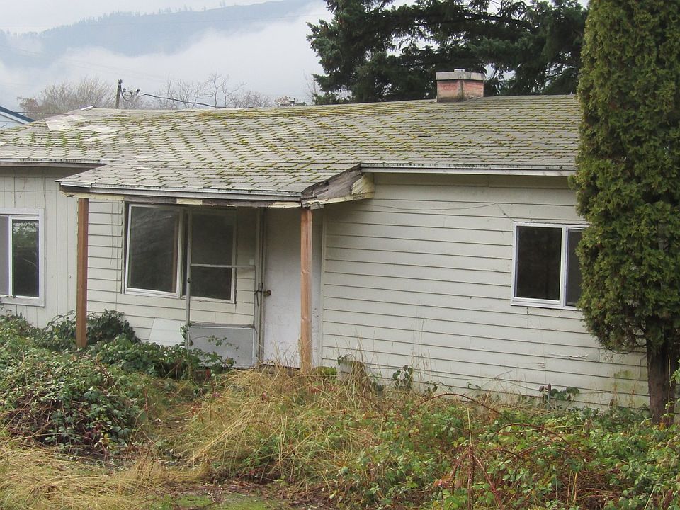 1st image of 409 W Lincoln St