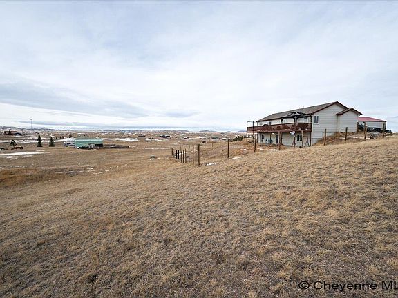 2nd image of 1032 New York Rd