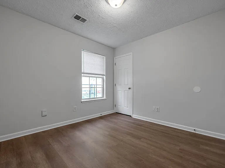660 Morgan Hills Dr — Photo 17