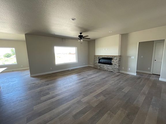 4th image of 1432 E Platteville Blvd