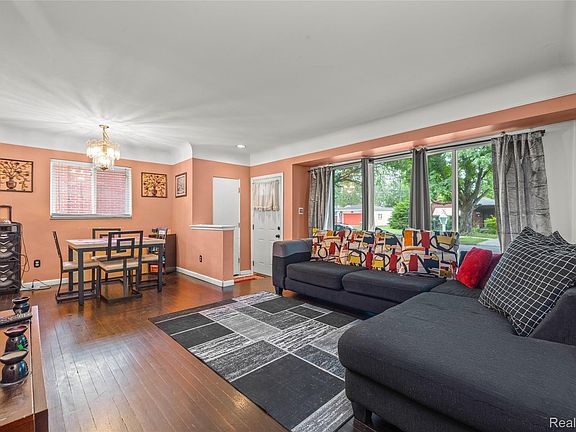 3rd image of 12695 Bramell St