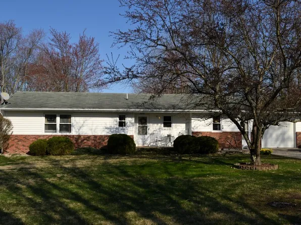 308 S Lincoln St, Westport, IN 47283