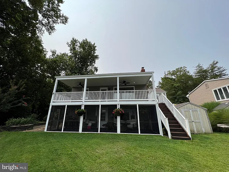 504 Walnut Dr — Photo 32