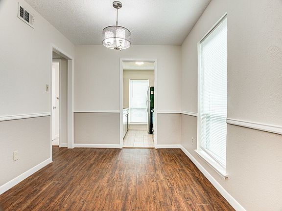5th image of 6412B Woodway Dr