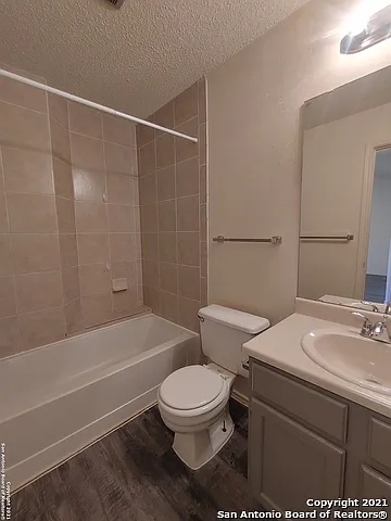 7315 Gallery Rdg — Photo 8