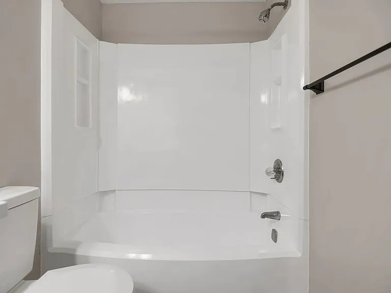 Windtree Apartment Homes — Photo 46