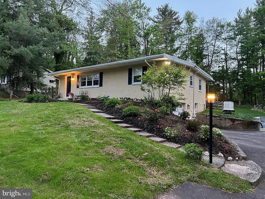314 Graterford Rd, Schwenksville, PA 19473 Zillow