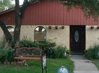 2202 Yewpon Dr, Carrollton, TX 75007