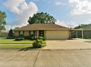 402 Wellington Dr, Houma, LA 70360