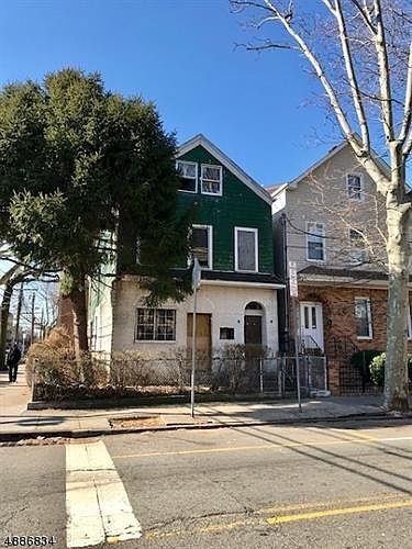1st image of 274 New York Ave