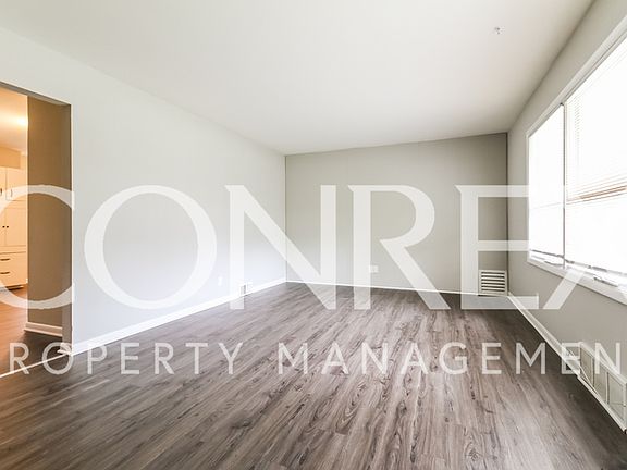 2nd image of 1504 Osage St