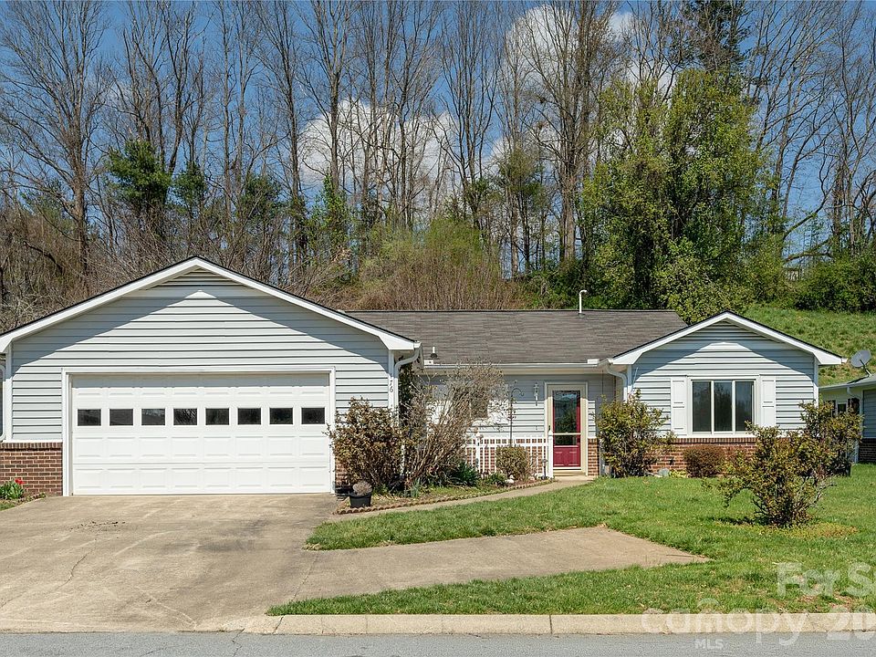 1st image of 176 Derbyshire Dr