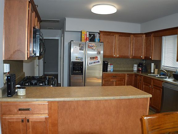 4th image of 116 S Ridge Dr