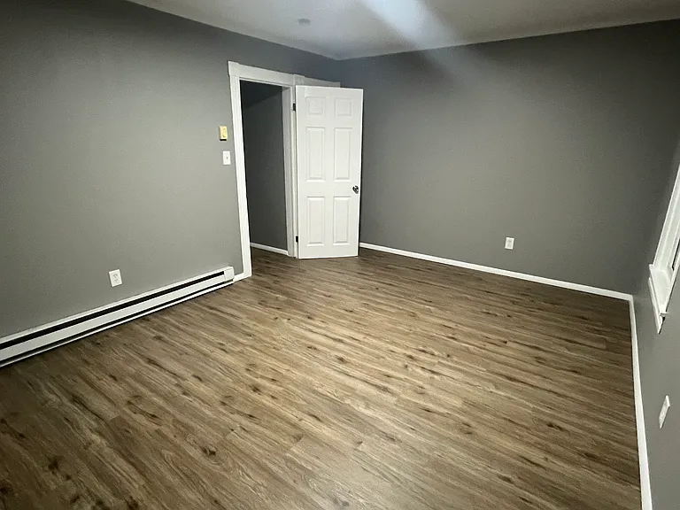 458 N Pennsylvania Ave — Photo 8