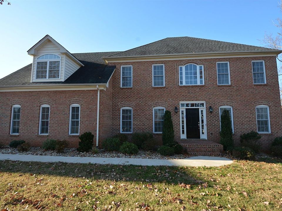 1st image of 1392 Cedar Rock Dr