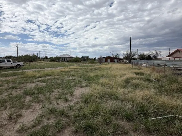1507 Philadelphia St, Marfa, TX 79843