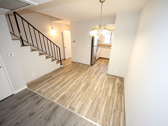4th image of 1600 S Bundy Dr APT 7