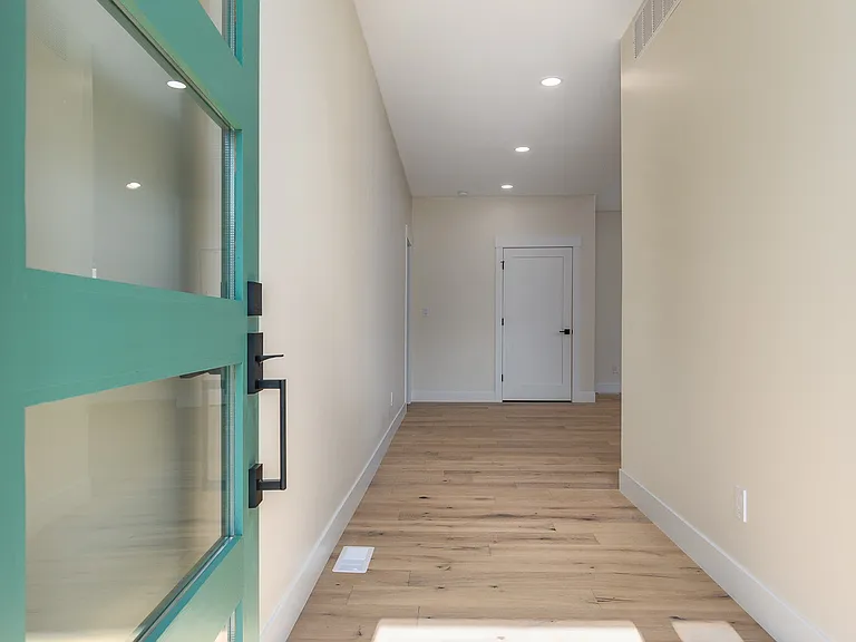 304 Joe Ln — Photo 3