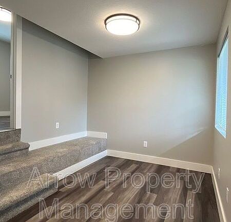 3rd image of 877 N 26th St #20