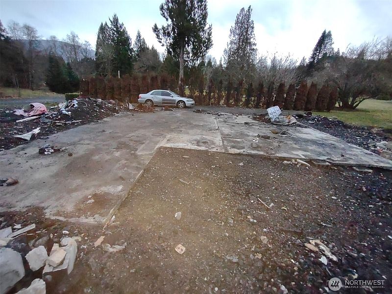 4th image of 140 Kiona Road