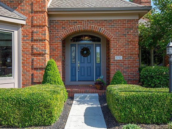2nd image of 5792 Heritage Lakes Dr