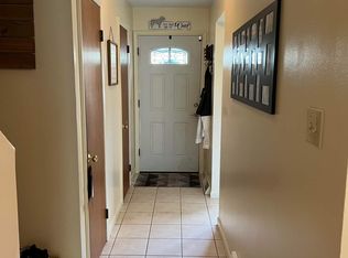 5 Limerick Dr, Albany, NY 12204