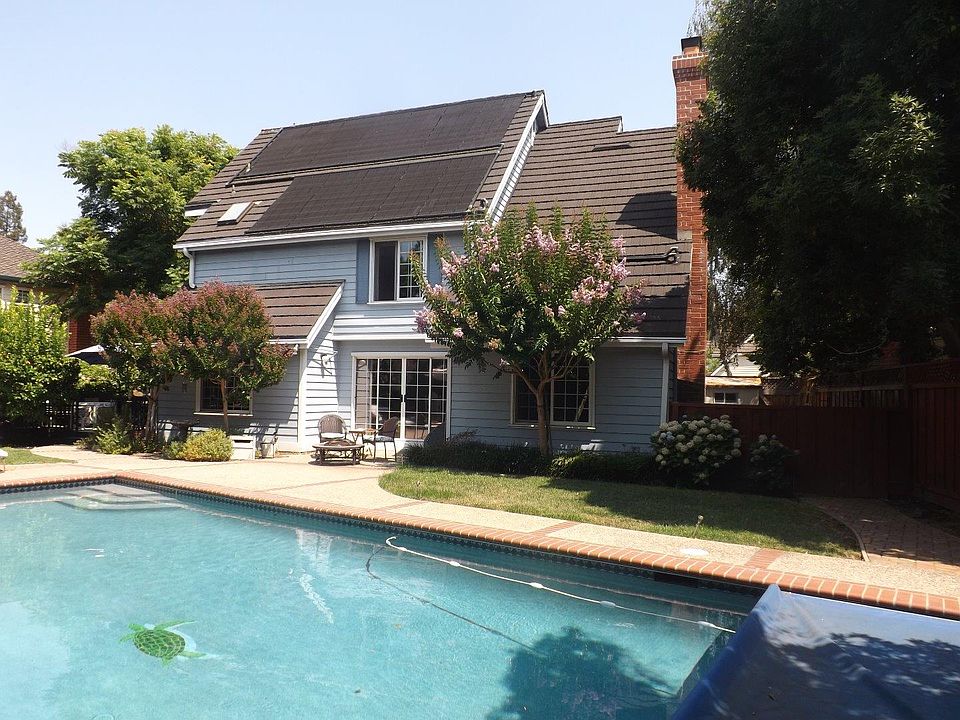 1st image of 438 Foxborough Dr