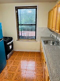 1st image of 483 Park Pl APT 1L