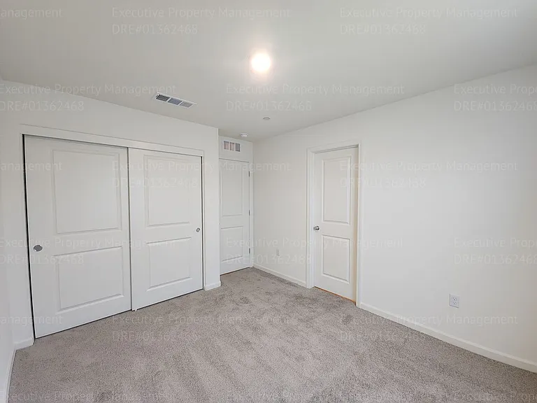 8921 Kemi St — Photo 50