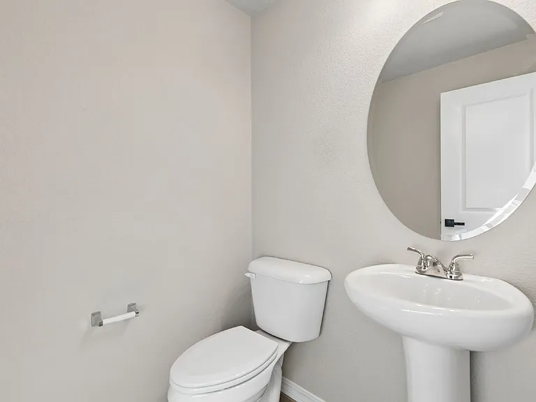 8418 Blue Feather Loop — Photo 15