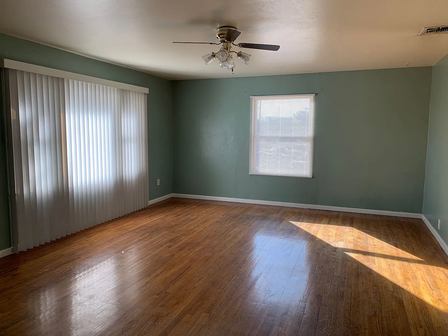 3 bed/2 ba house - Yuba City — Photo 2