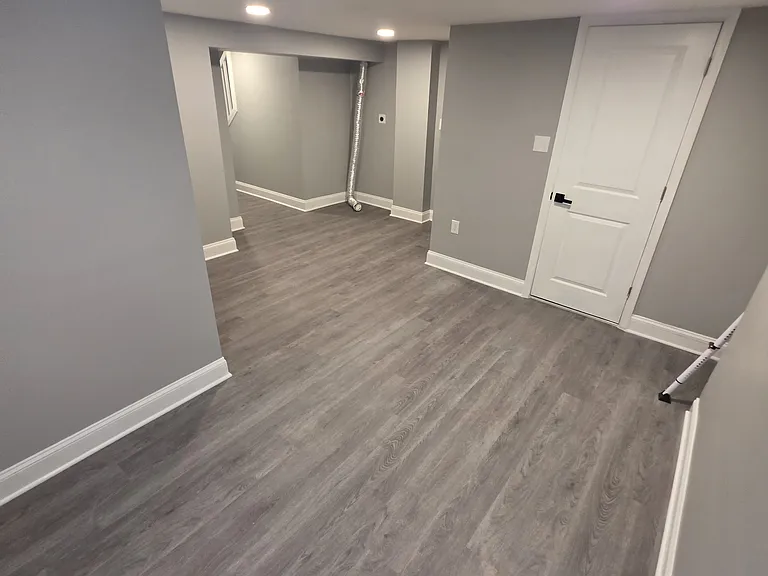 1568 Wadsworth Way — Photo 6