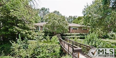 1st image of 726 Carroll Dr