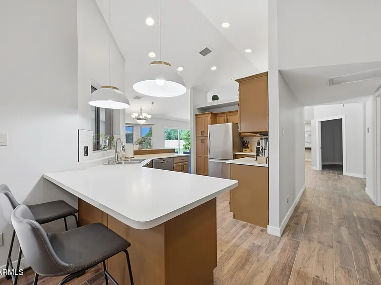 10432 W Avalon Dr — Photo 22