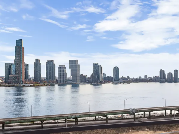 5 Tudor City Place image 6 of 16