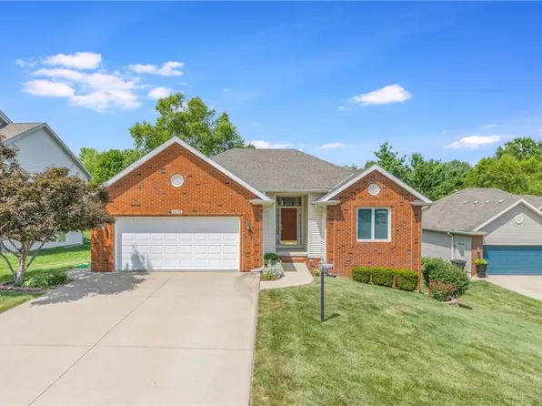 4605 Heatherwood Ct, Saint Joseph, MO 64506