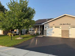54 New York Ave, Wasaga Beach, ON L9Z3A8