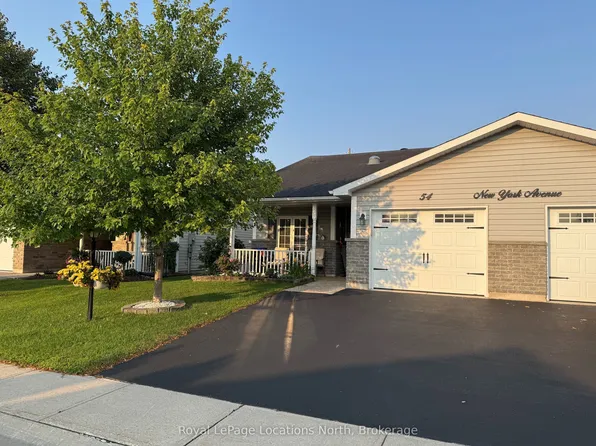 54 New York Ave, Wasaga Beach, ON L9Z 3A8
