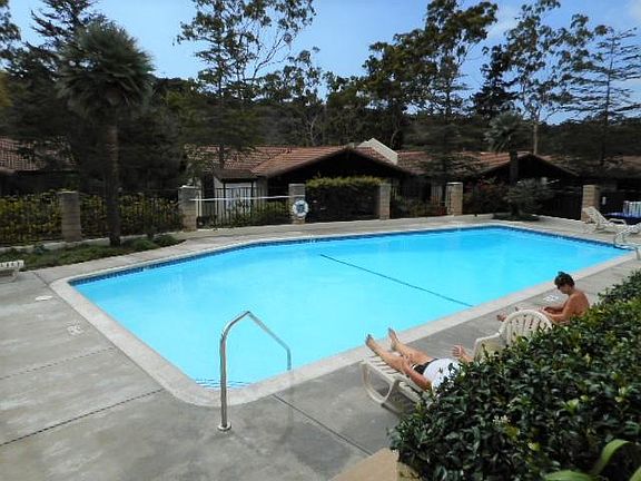 2nd image of 981 Miramonte Dr APT 1
