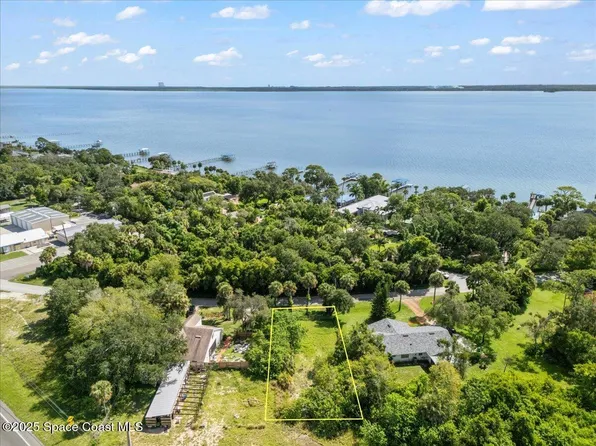 4635 N Indian River Dr, Cocoa, FL 32927