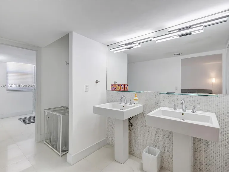 9511 Collins Ave #1211 — Photo 15