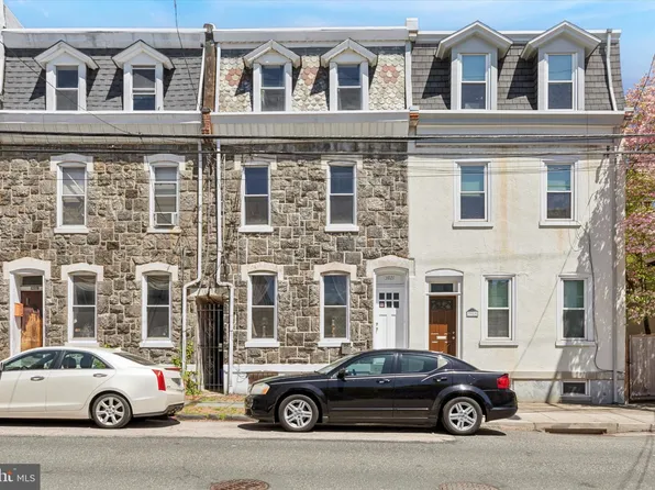3921 Terrace St, Philadelphia, PA 19128