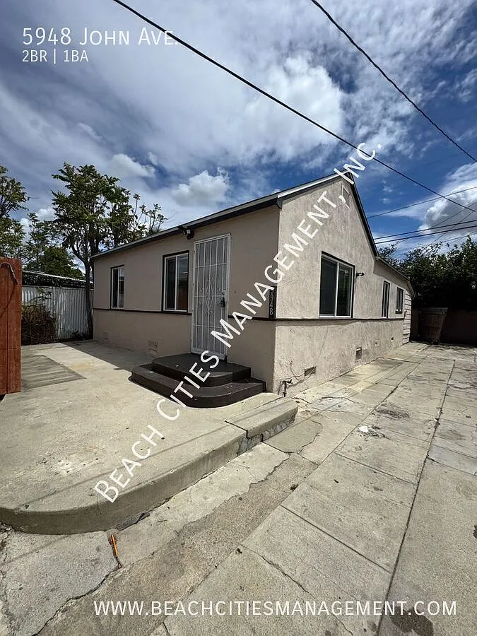 Building Photo - 5948 John Ave