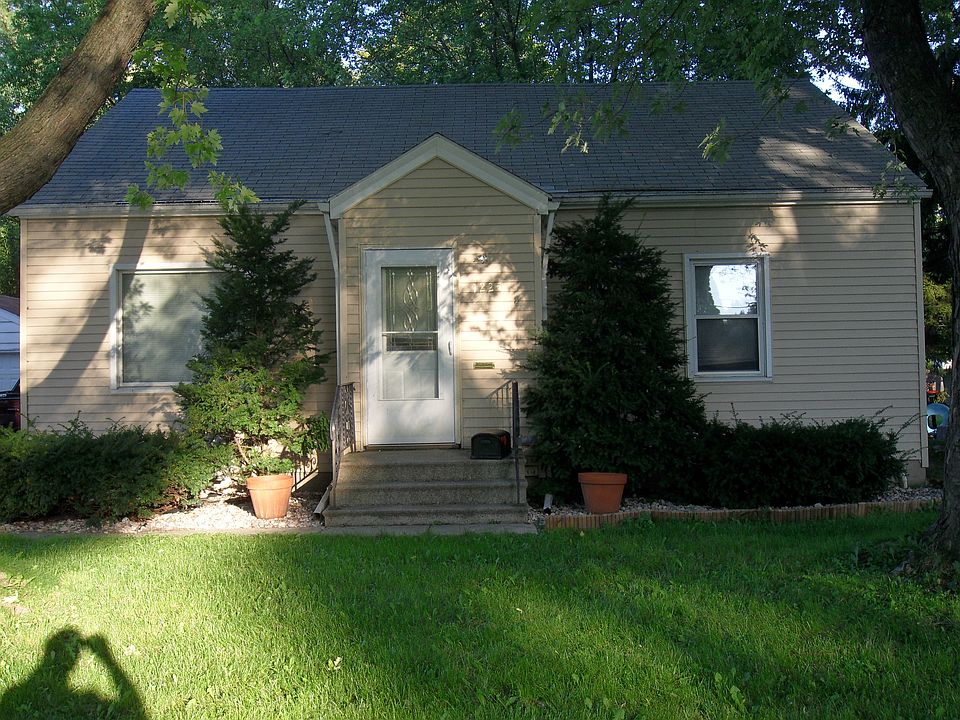 2nd image of 1225 Kendall St