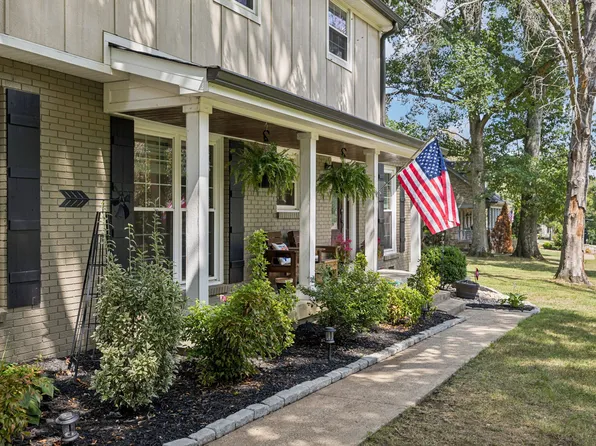 1138 Green Valley Dr, Lewisburg, TN 37091