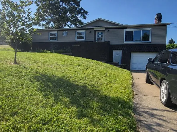 48 Parkway Estates, New Cumberland, WV 26047