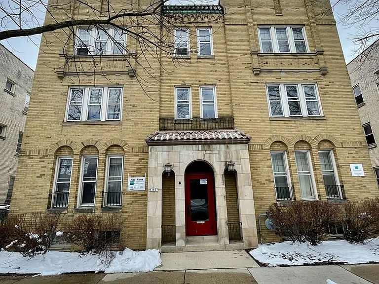 3825 N Oakland Ave — Photo 1