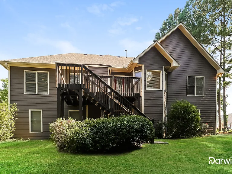 149 Lincoln Dr — Photo 15