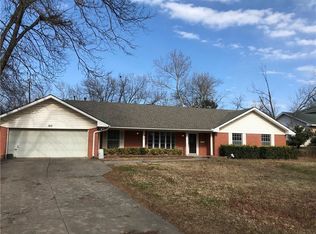 1917 Dougherty Dr, Shawnee, OK 74804